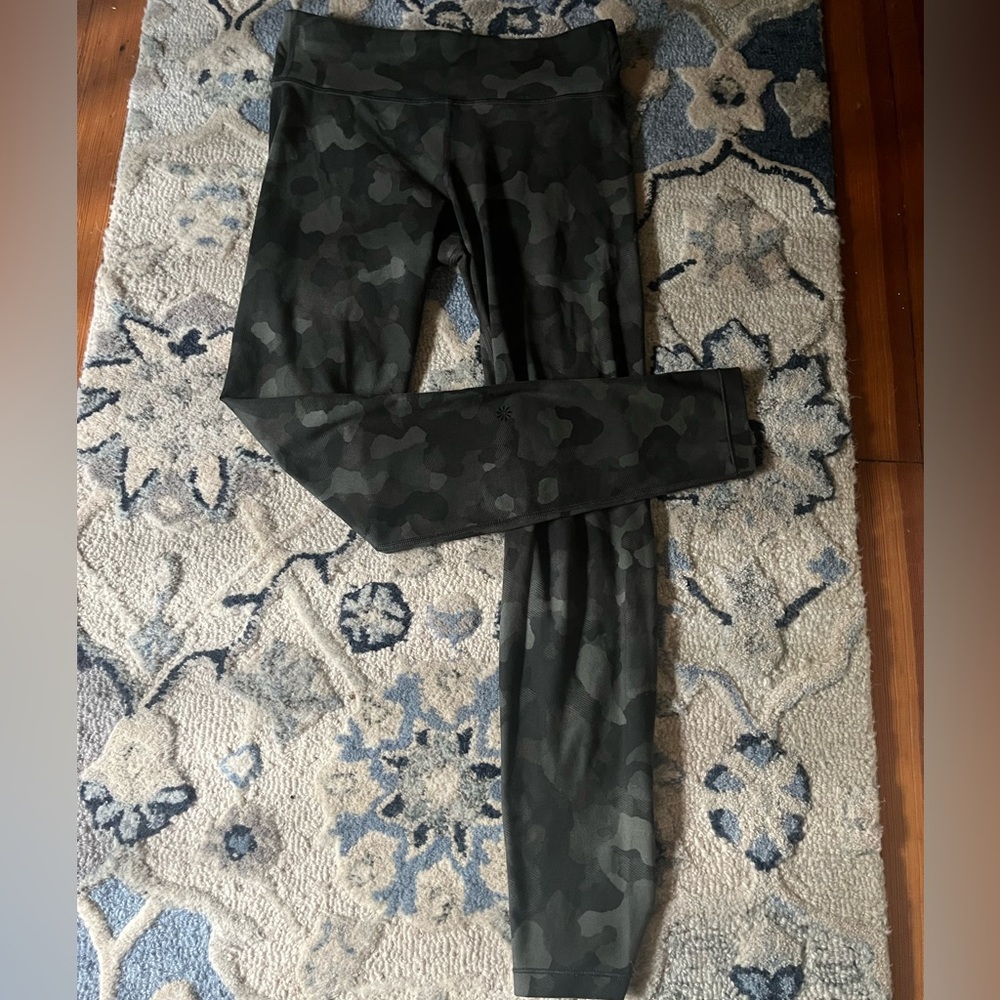 athleta girl green camo leggings. sz girls 16